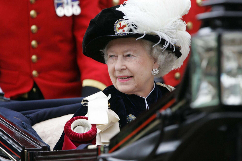 queen Elizabeth platinum jewellery
